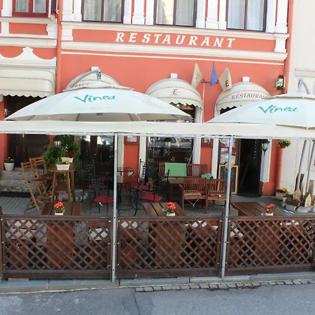 Excellent 4* Кромержиж