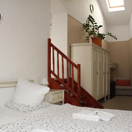 Excellent 4* Кромержиж