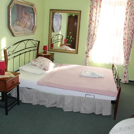 Excellent 4* Кромержиж